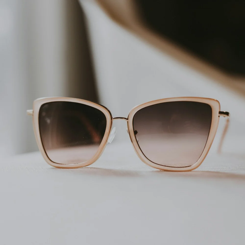 Pearl White Oversized Sunglasses